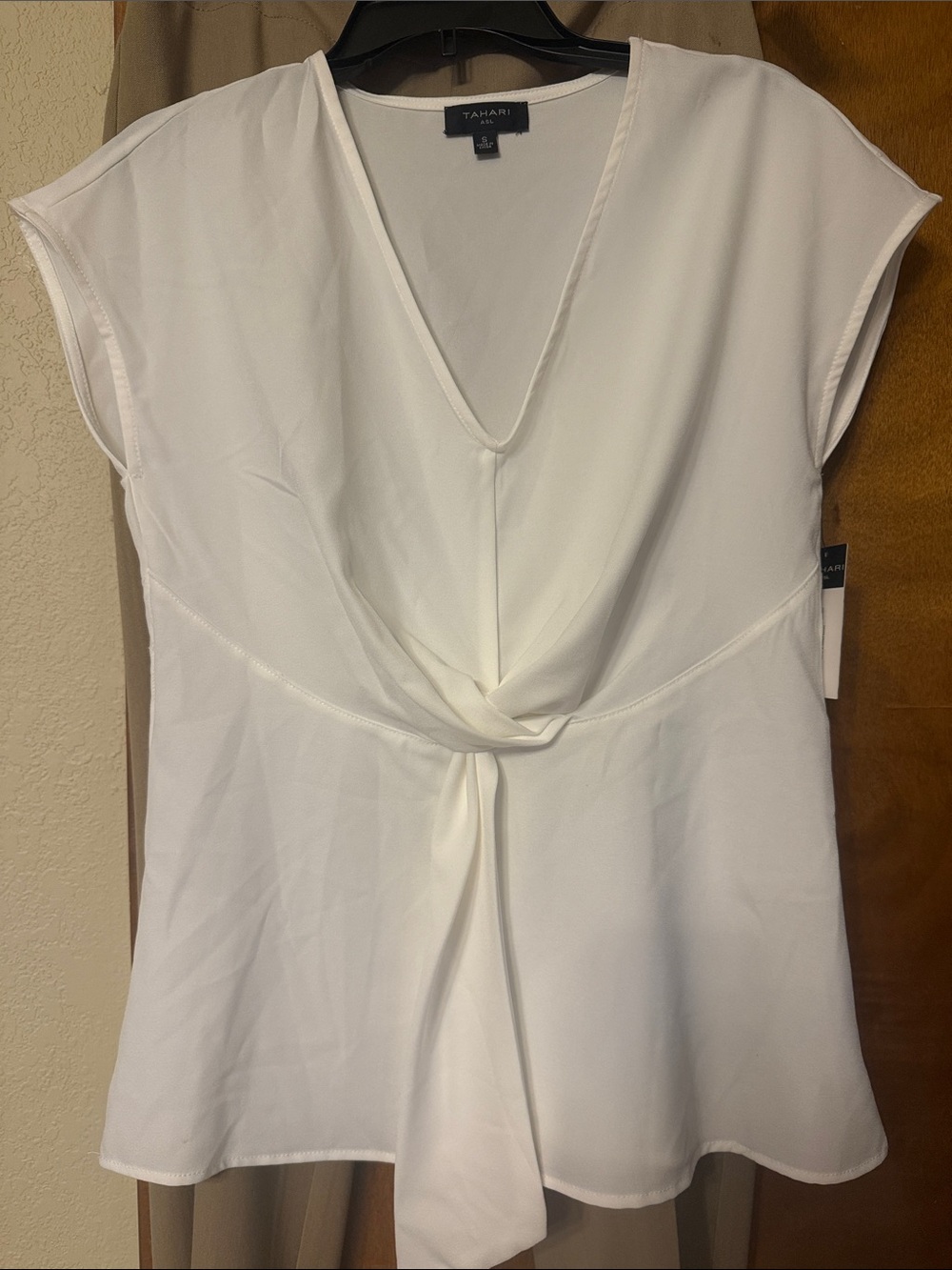 Tahari White V-Neck Twist-Front Cap Sleeve Blouse